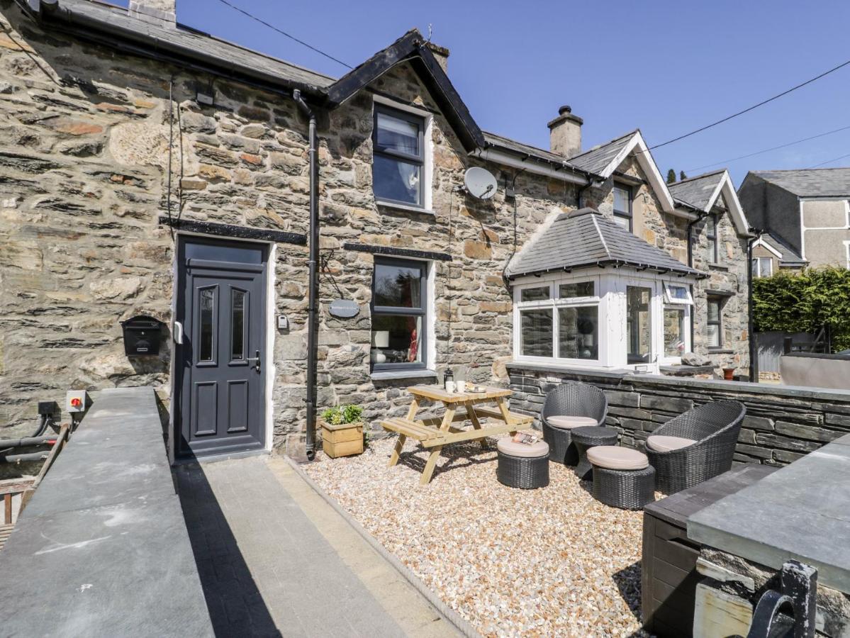 Bwthyn Ger Afon Riverplace Cottage Blaenau Ffestiniog Exterior foto